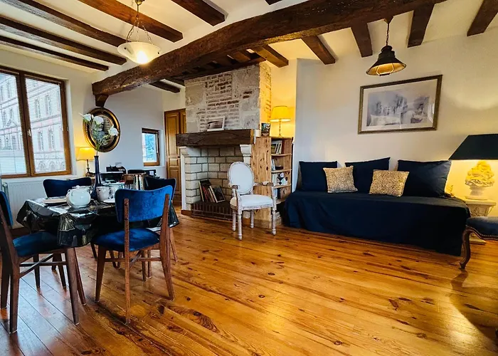 Apartment La Maison A Rayures - Centre Historique